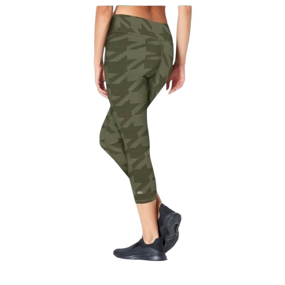 ALO YOGA Houndstooth Print Airbrush Capri Legging Green Size XS
